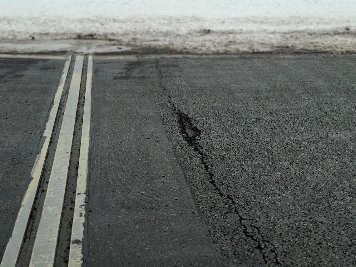 uszkodzona nawierzchnia na S7 Obwodnicy Metropolii Trójmiejskiej