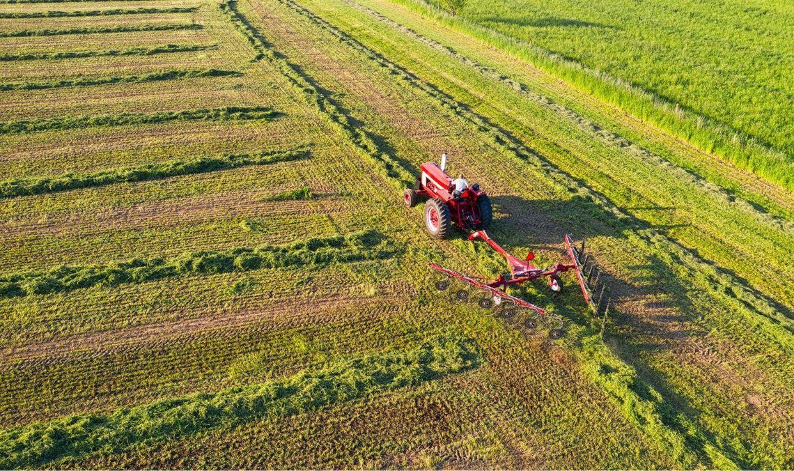 Uwaga na oszustów! Tak wyłudzają pieniądze od rolników traktor, zdjęcie ilustracyjne