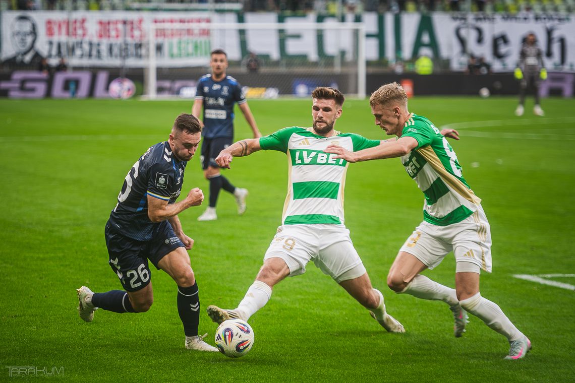 VAR w akcji! Lechia Gdańsk wygrała w Szczecinie po strzeleckim thrillerze