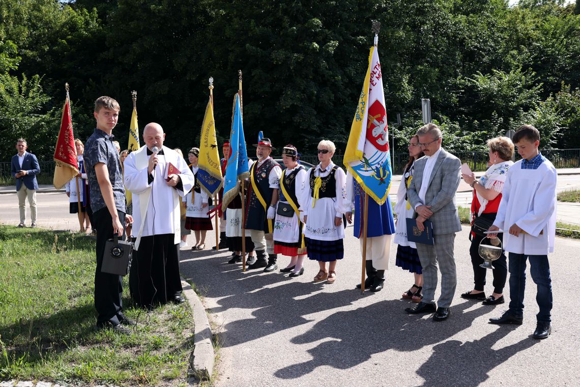 hołd ofiarom hitleryzmu i stalinizmu, Banino