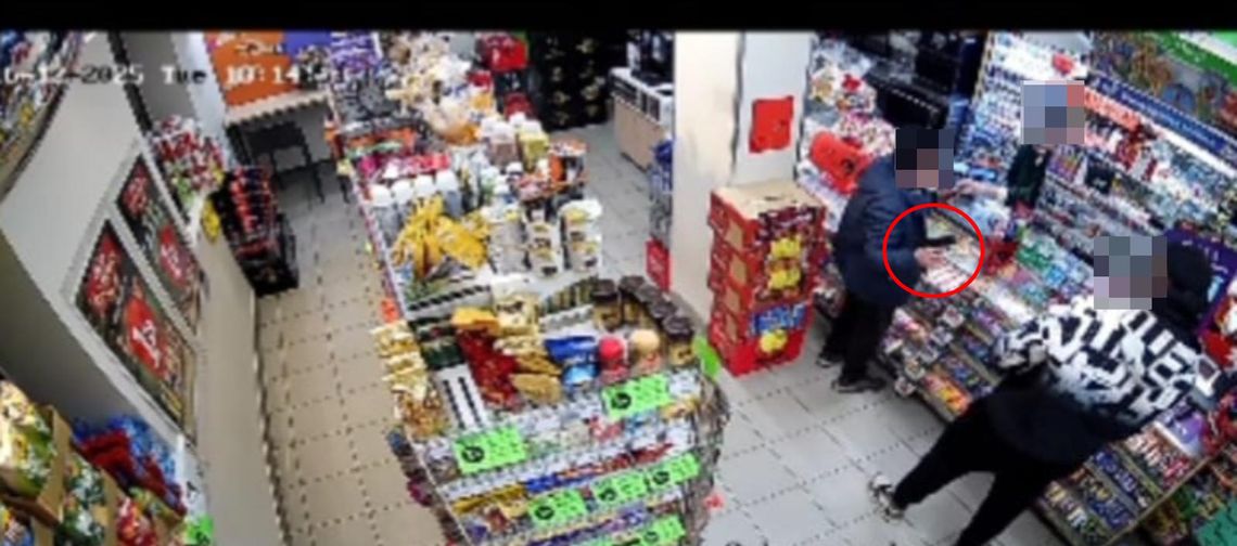 W sklepie groził 16-latkowi groził bronią. W chwili zatrzymania miał 3 promile