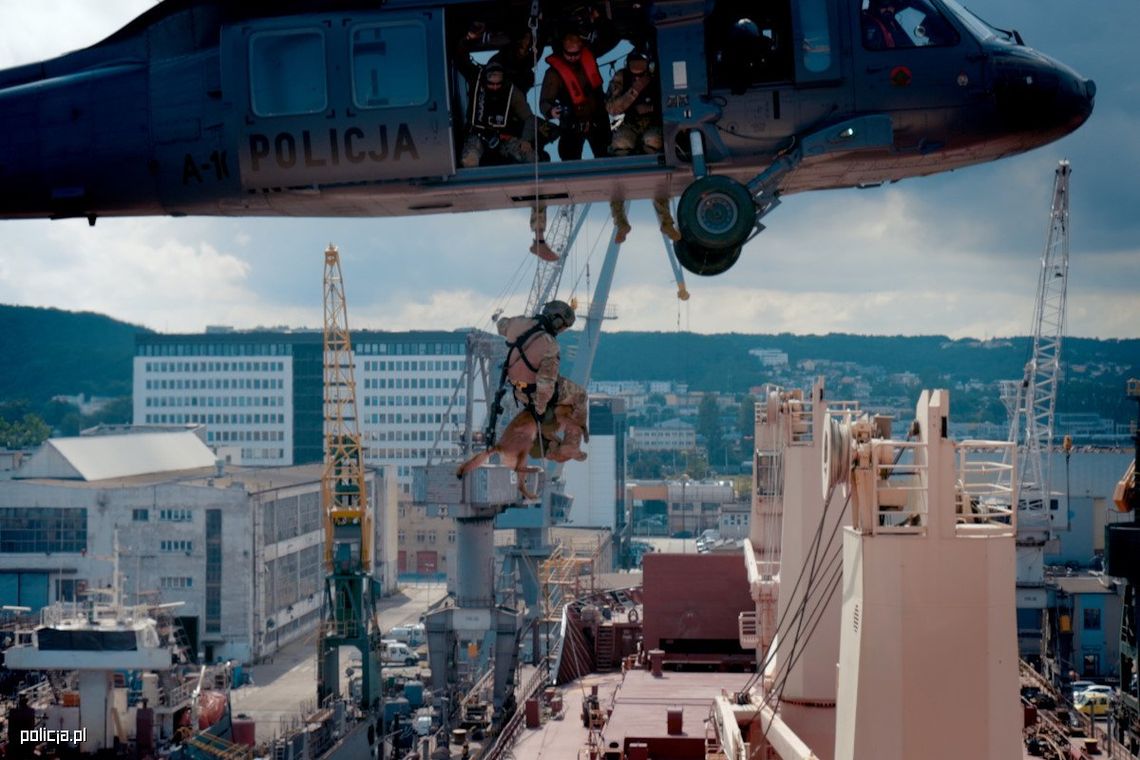 ćwiczenia kontrterrorystów i Straży Granicznej na Zatoce Gdańskiej