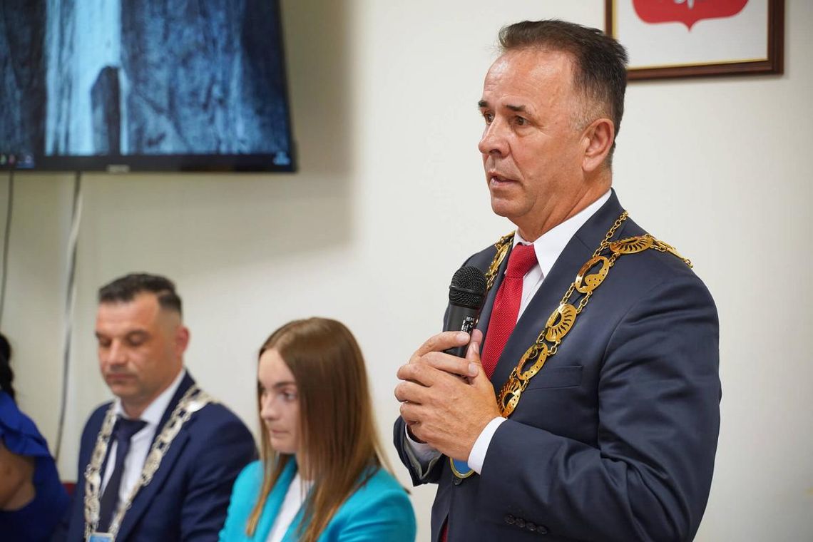 Wójt gminy Przechlewo przyznał się do problemu z alkoholem. „Dymisji nie będzie” Andrzej Żmuda Trzebiatowski