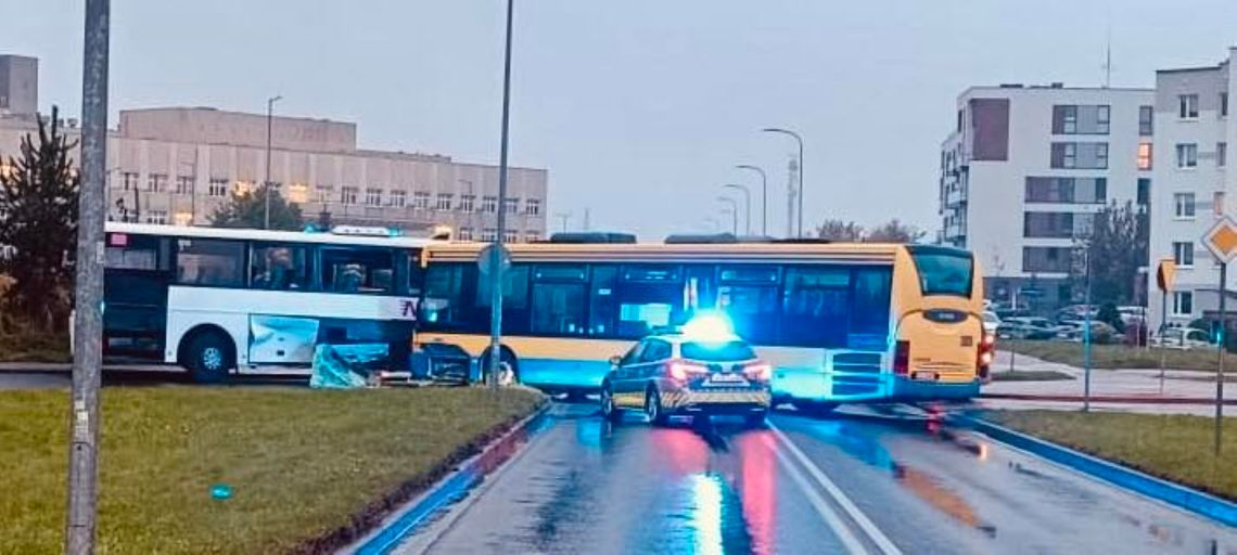 Wypadek dwóch autobusów w Słupsku. Sześć osób trafiło do szpitala