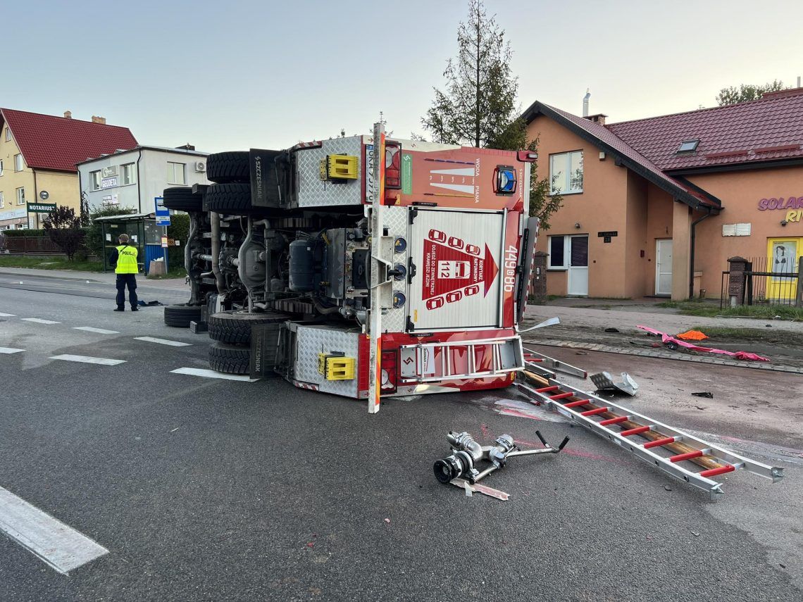 Wypadek strażaków w Żukowie. Zarzuty dla kierowcy wozu strażackiego
