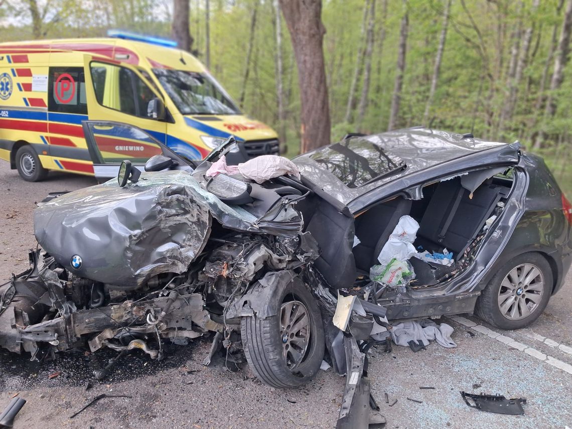 Wypadek w Kostkowie. Pięć osób rannych, w tym troje dzieci