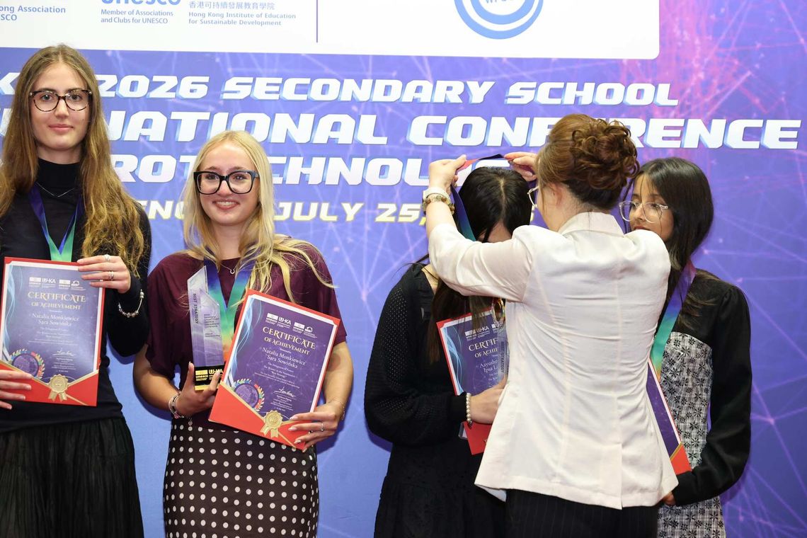 Zabrały poloneza do Hongkongu. Jak gdyńskie licealistki podbiły konferencję UNESCO