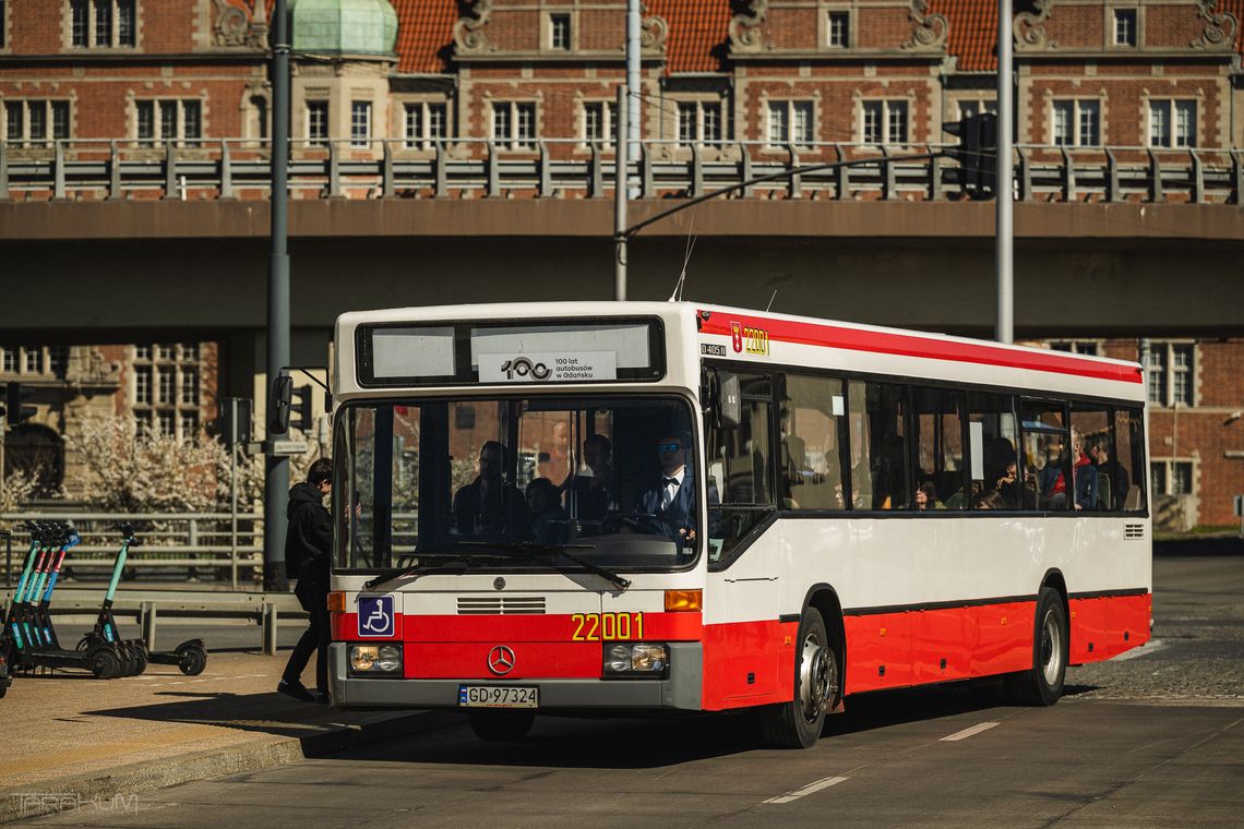 Zabytkowe autobusy i tramwaje na ulicach Gdańska - wyjątkowa edukacyjna podróż w czasie