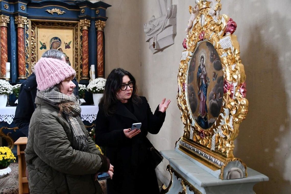 Zabytkowe feretrony wróciły po renowacji do kościoła w Pinczynie