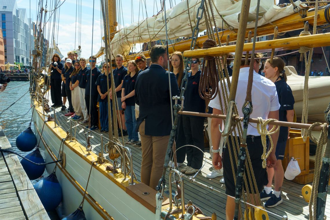 Żaglowiec „Generał Zaruski” po 50 latach wyruszył na Spitsbergen