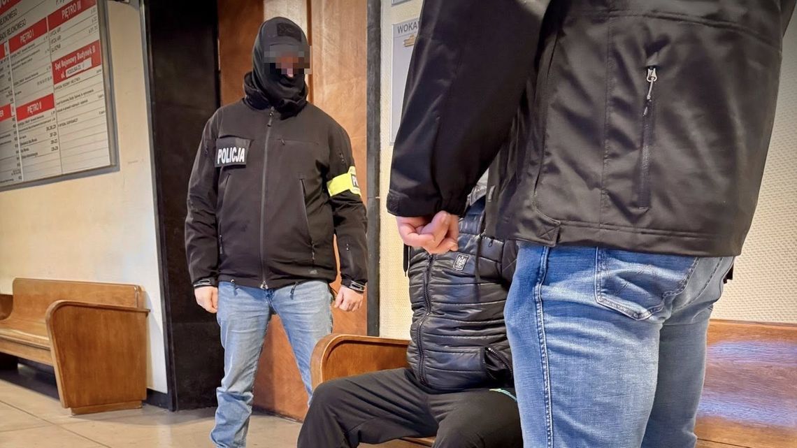 Po 2 dniach na wolności. "Nazar" groził żonie, zaatakował policjantów, został zatrzymany Po 2 dniach na wolności. "Nazar" groził żonie, zaatakował policjantów, został zatrzymany