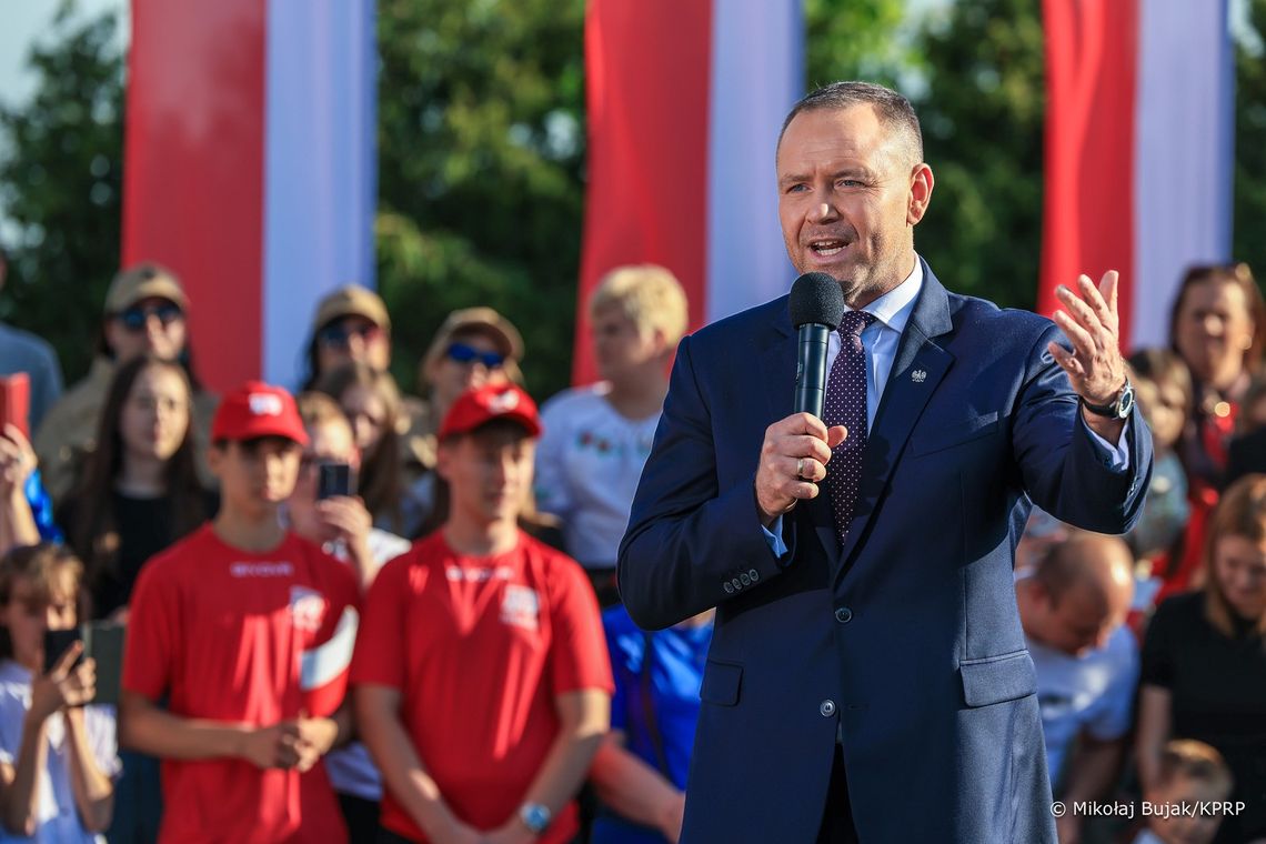 Zamiast Trzaskowskiemu, głosy przypisali Nawrockiemu. Zarzuty dla członków komisji wyborczej Zarzuty dla członków komisji wyborczej w Gdańsku. Przypisali głosy Nawrockiemu