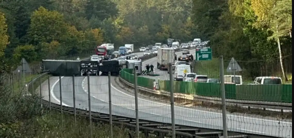 Zarzuty dla kierowcy, który spowodował wypadek na Obwodnicy Trójmiasta