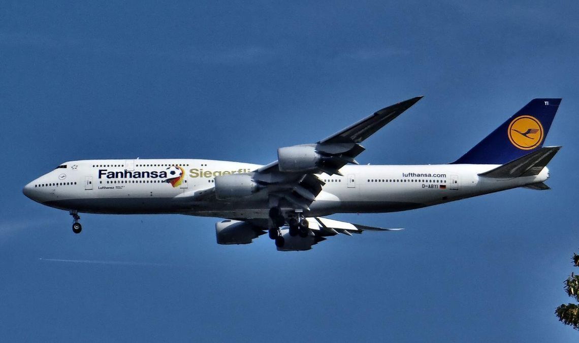 samolot, Lufthansa, zdjęcie ilustracyjne