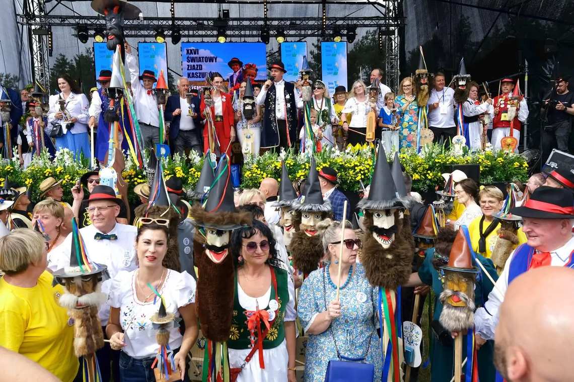 Światowy Zjazd Kaszubów w Gdyni. W programie turniej Baśki na Darze Pomorza i rzut Stolema Kaszubi