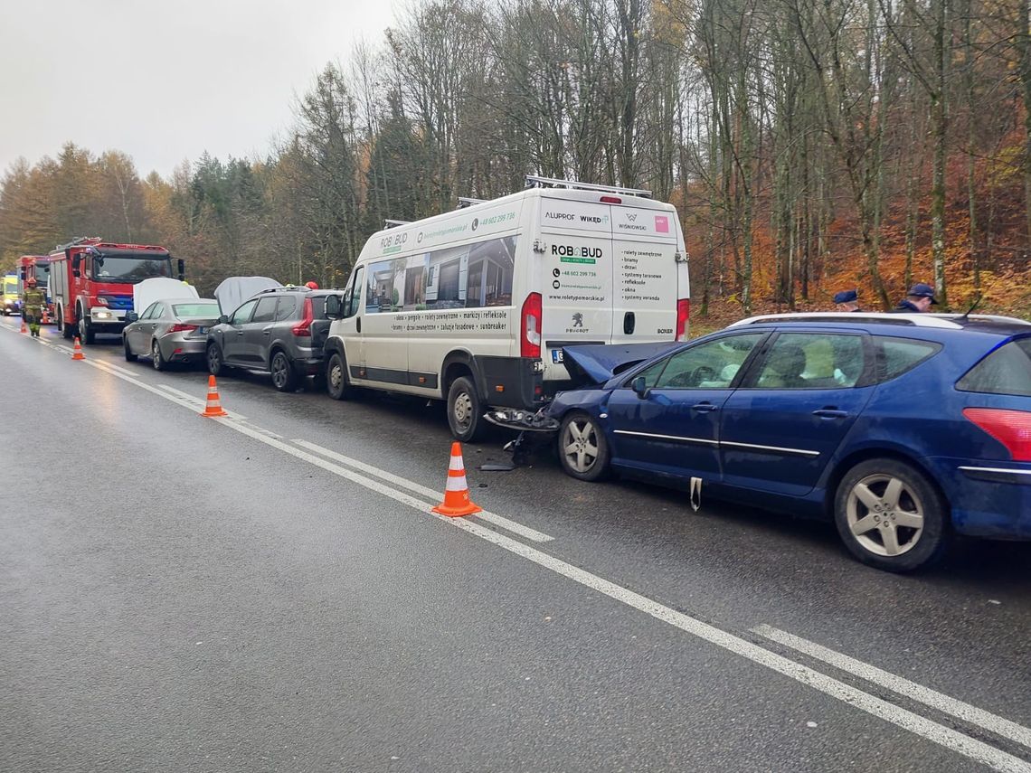 zderzenie czterech samochodów w Wielistowie