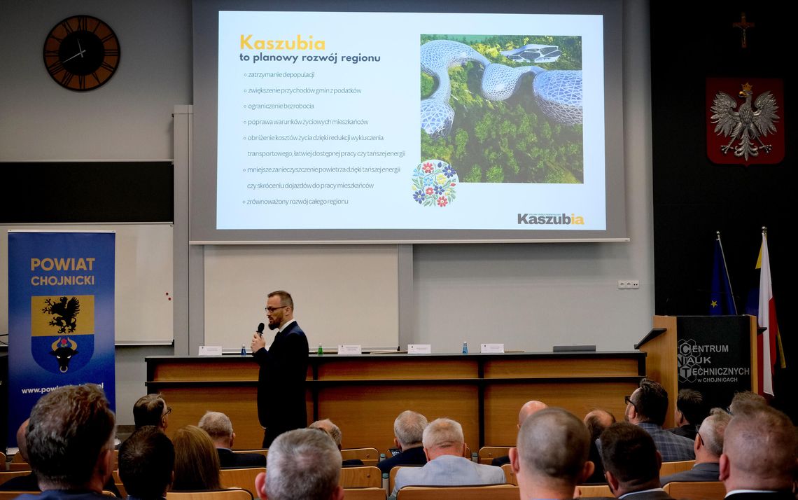 Maciej Samsonowicz, doradca ministra obrony narodowej podczas konferencji na temat powstania Via Pomerania