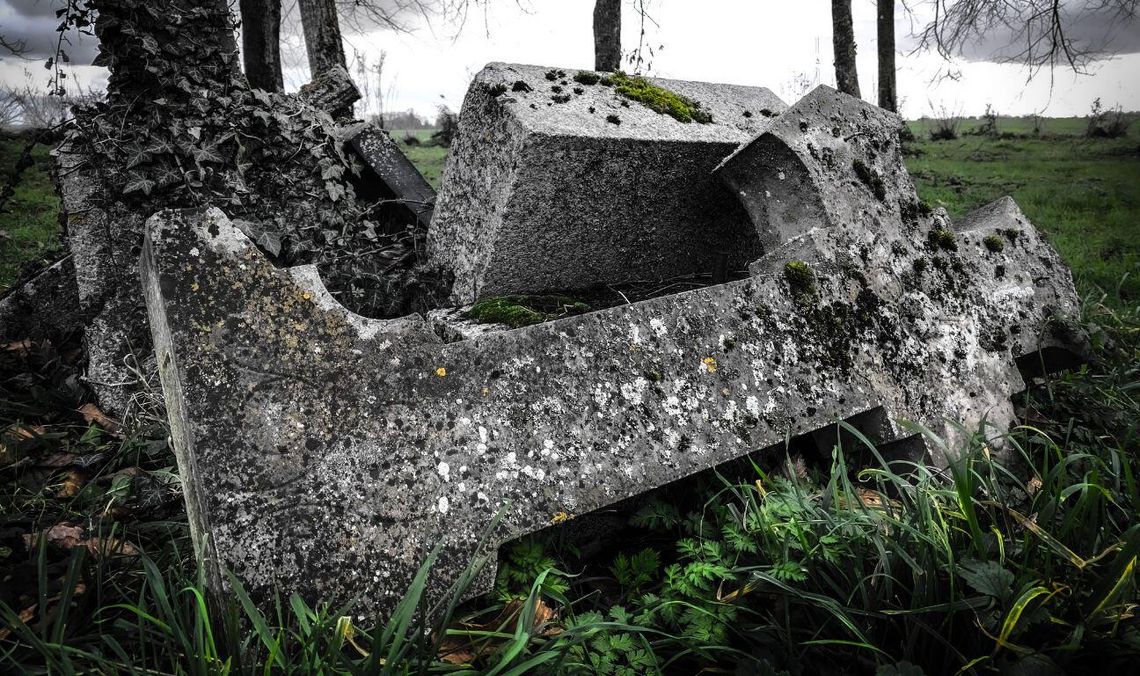 grób