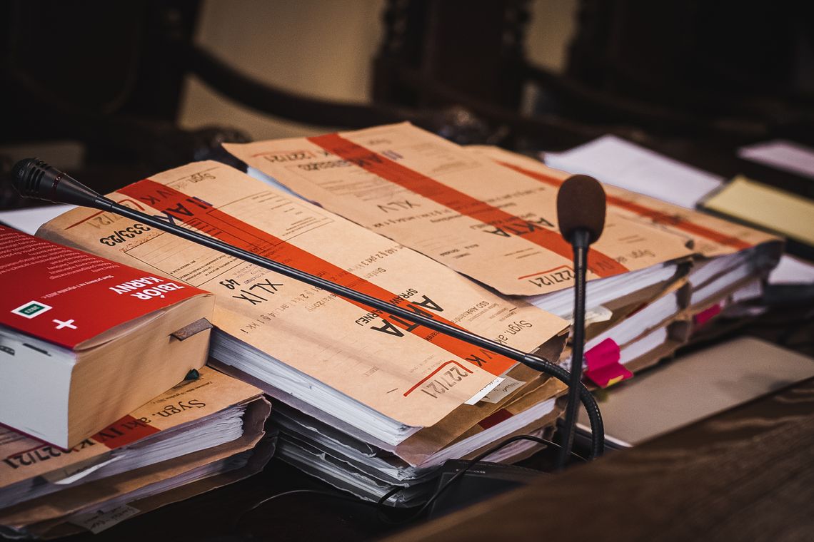 Znęcali się nad półtoraroczną Blanką. Jest akt oskarżenia dla matki i jej partnera akta, zdjęie ilustracyjne