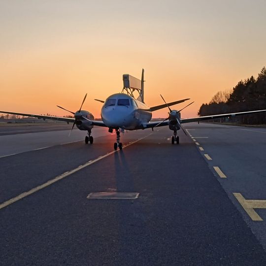 Pierwszy samolot AWACS zakupiony przez Polskę przyleciał do Gdyni