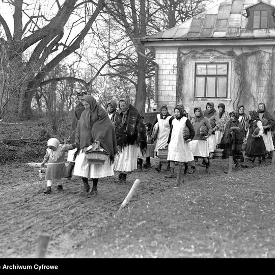 Wielkanoc na starych fotografiach ze zbiorów NAC