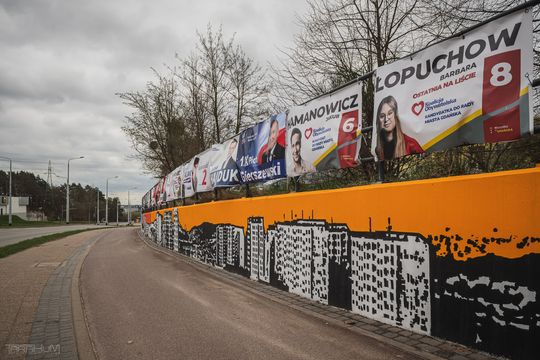 mural przedstawiający budowę osiedla na Morenie, Gdańsk 2024