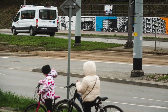 mural przedstawiający budowę osiedla na Morenie, Gdańsk 2024