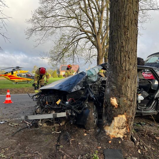 Wypadek w Połęczynie. W akcji śmigłowiec LPR