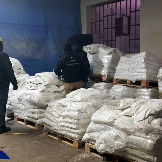 Prawie 2 tony kokainy w fabryce pod Poznaniem. Akcja Policji i KAS