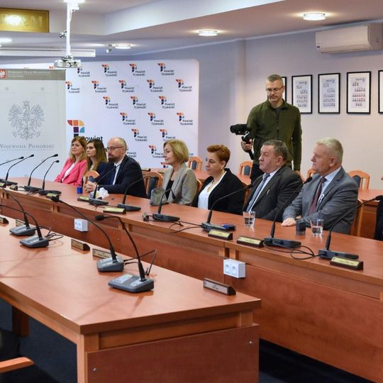 „Asystent osobisty osoby z niepełnosprawnością”, podpisanie umów, Tczew