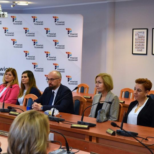 „Asystent osobisty osoby z niepełnosprawnością”, podpisanie umów, Tczew