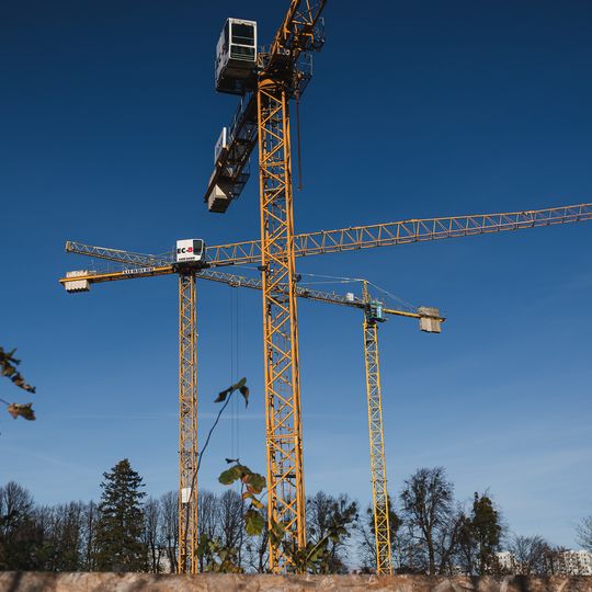 budowa nowego budynku na terenie po dawnym dworze migowskim, Gdańsk 2024