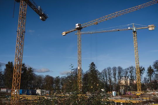 budowa nowego budynku na terenie po dawnym dworze migowskim, Gdańsk 2024