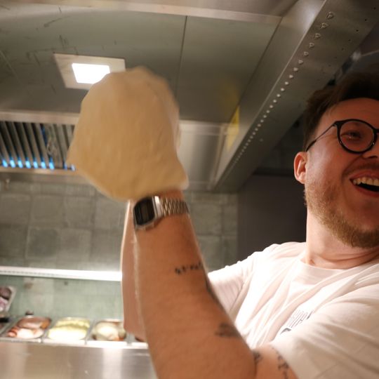 „Pizza Profanum”, nowa wystawa Filipa Ignatowicza, Gdańsk 2025