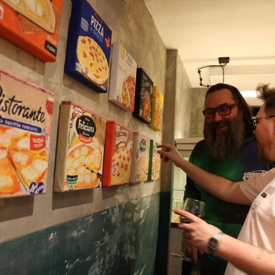 „Pizza Profanum”, nowa wystawa Filipa Ignatowicza, Gdańsk 2025