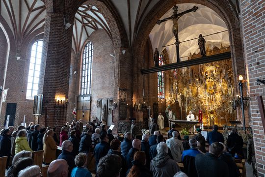 krzyż katyński, bazylika Świętej Brygidy, Gdańsk