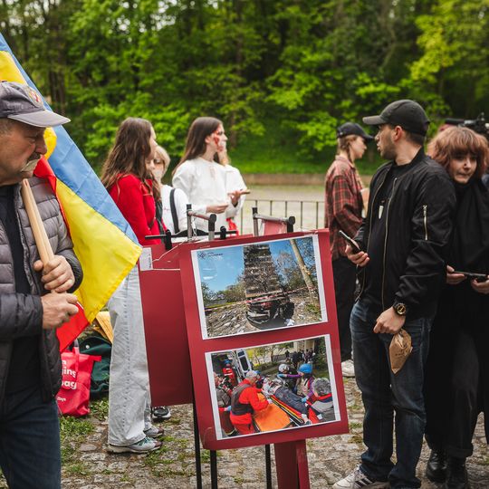 Protest przed Cmentarzem Żołnierzy Radzieckich