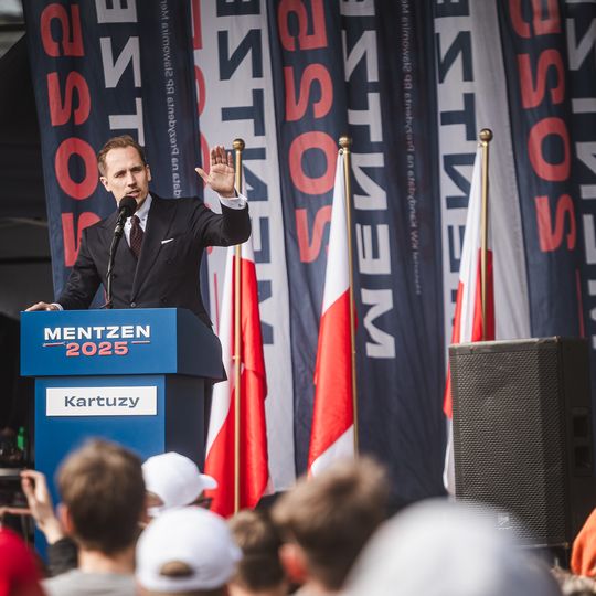Sławomir Mentzen na spotkaniu z wyborcami w Kartuzach, 2025