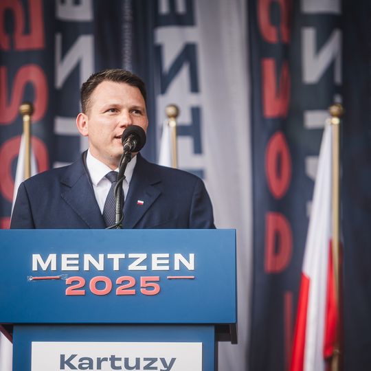 Sławomir Mentzen w Kartuzach. Spotkał się z wyborcami