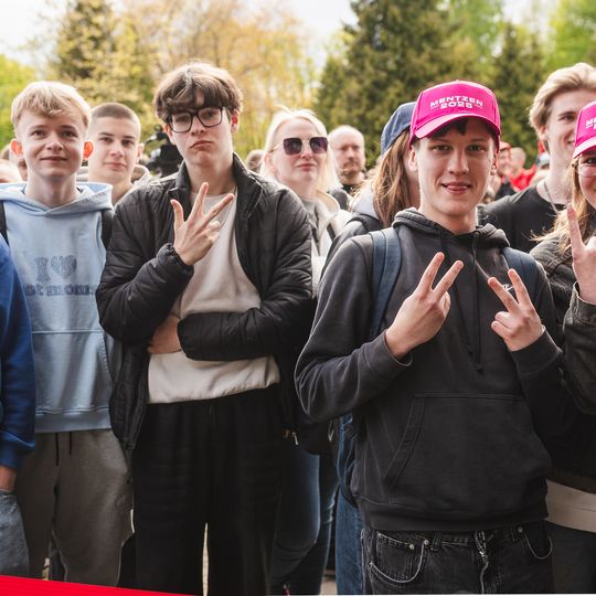 Sławomir Mentzen na spotkaniu z wyborcami w Kartuzach, 2025