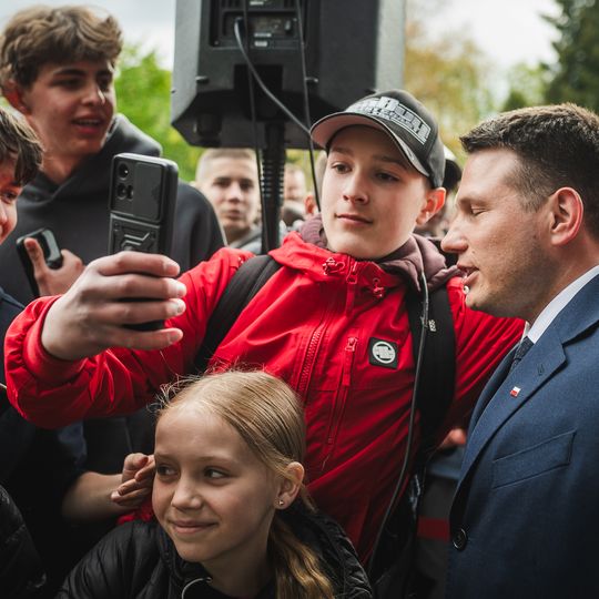 Sławomir Mentzen na spotkaniu z wyborcami w Kartuzach, 2025