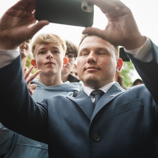 Sławomir Mentzen na spotkaniu z wyborcami w Kartuzach, 2025