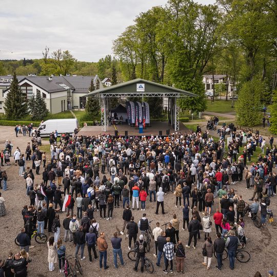 Sławomir Mentzen na spotkaniu z wyborcami w Kartuzach, 2025