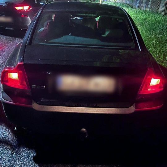 kontrola pseudokibiców, którzy chcieli wykonać nielegalne graffiti w Pelplinie