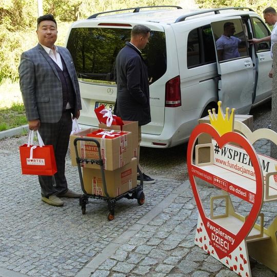 biblioteczka w Szpitalu Dziecięcym Polanki w Gdańsku