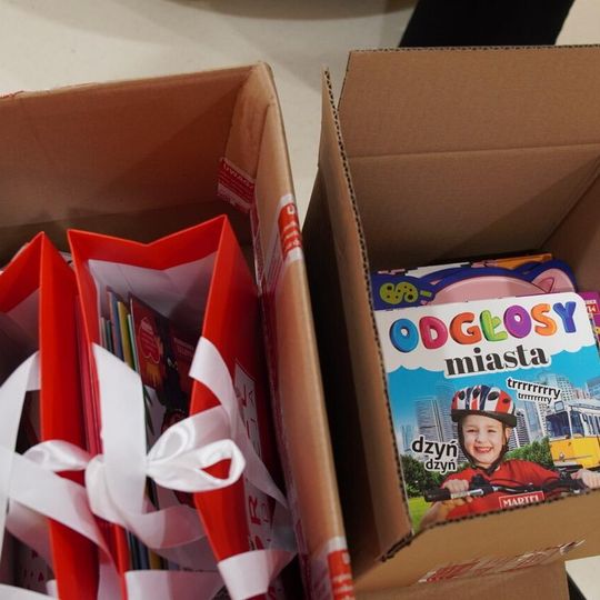 biblioteczka w Szpitalu Dziecięcym Polanki w Gdańsku