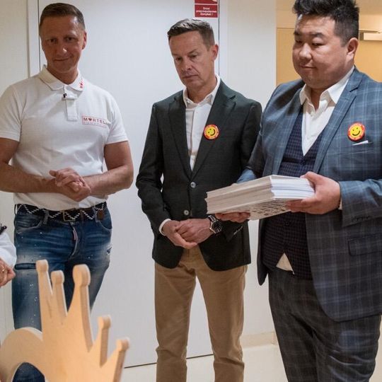 biblioteczka w Szpitalu Dziecięcym Polanki w Gdańsku