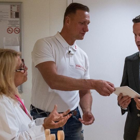 biblioteczka w Szpitalu Dziecięcym Polanki w Gdańsku