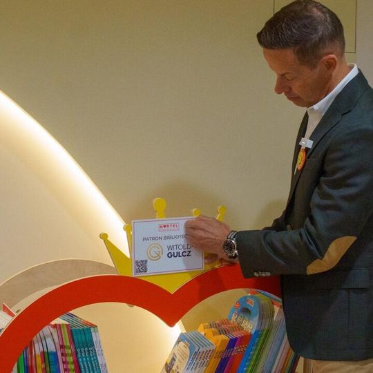 biblioteczka w Szpitalu Dziecięcym Polanki w Gdańsku