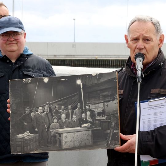 odsłonięcie tablicy Bohdana Sienkiewicza w Alei Żeglarstwa Polskiego w Gdyni